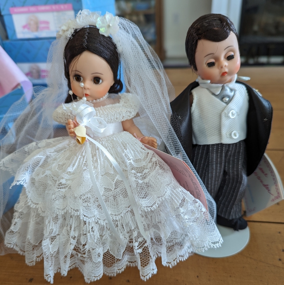 Madame Alexander Bride 336 & Groom 488/Boxed & Tagged!